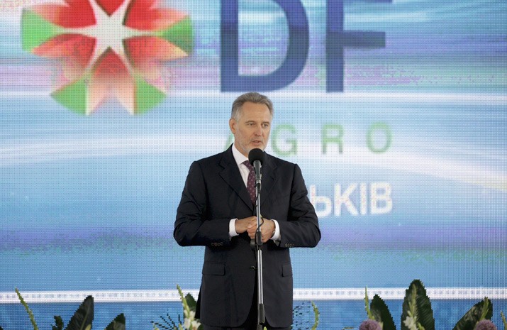 Голова Федерації роботодавців України Дмитро Фірташ – інвестор будівництва тепличного господарства "DF Agro" (Синьків)