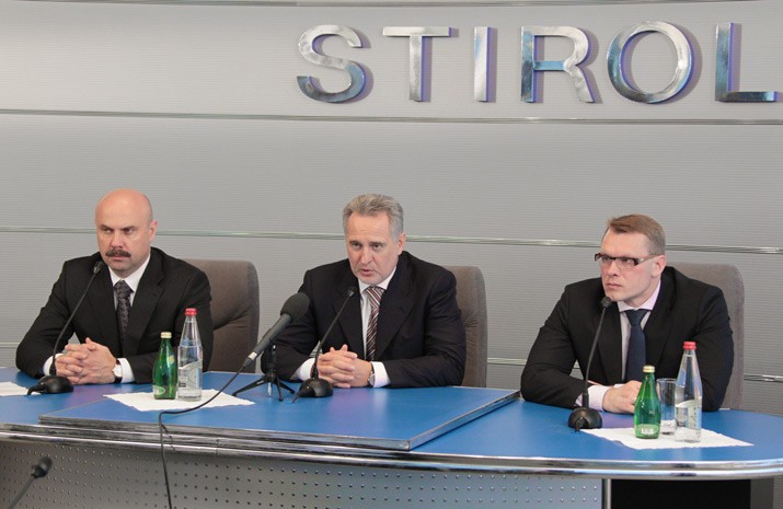 Гендиректор OSTCHEM Олександр Халін, Глава Ради директорів Групи компаній Group DF Дмитро Фірташ, голова правління концерну "Стирол" Сергій Павлючук